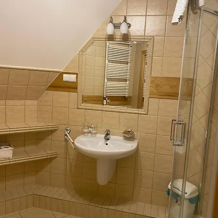 Goralskie Spanie Bed and Breakfast 3*