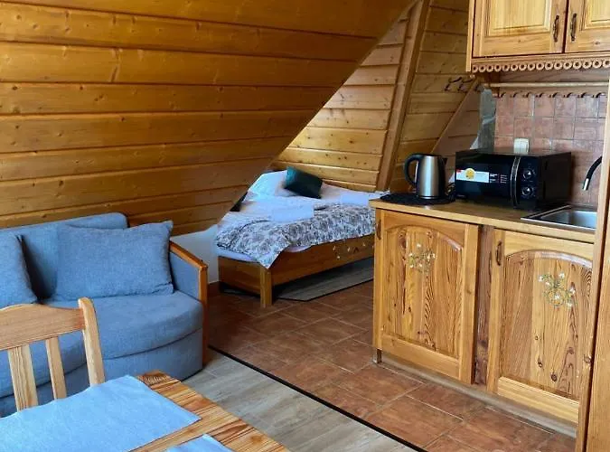 Goralskie Spanie Bed & Breakfast 3*